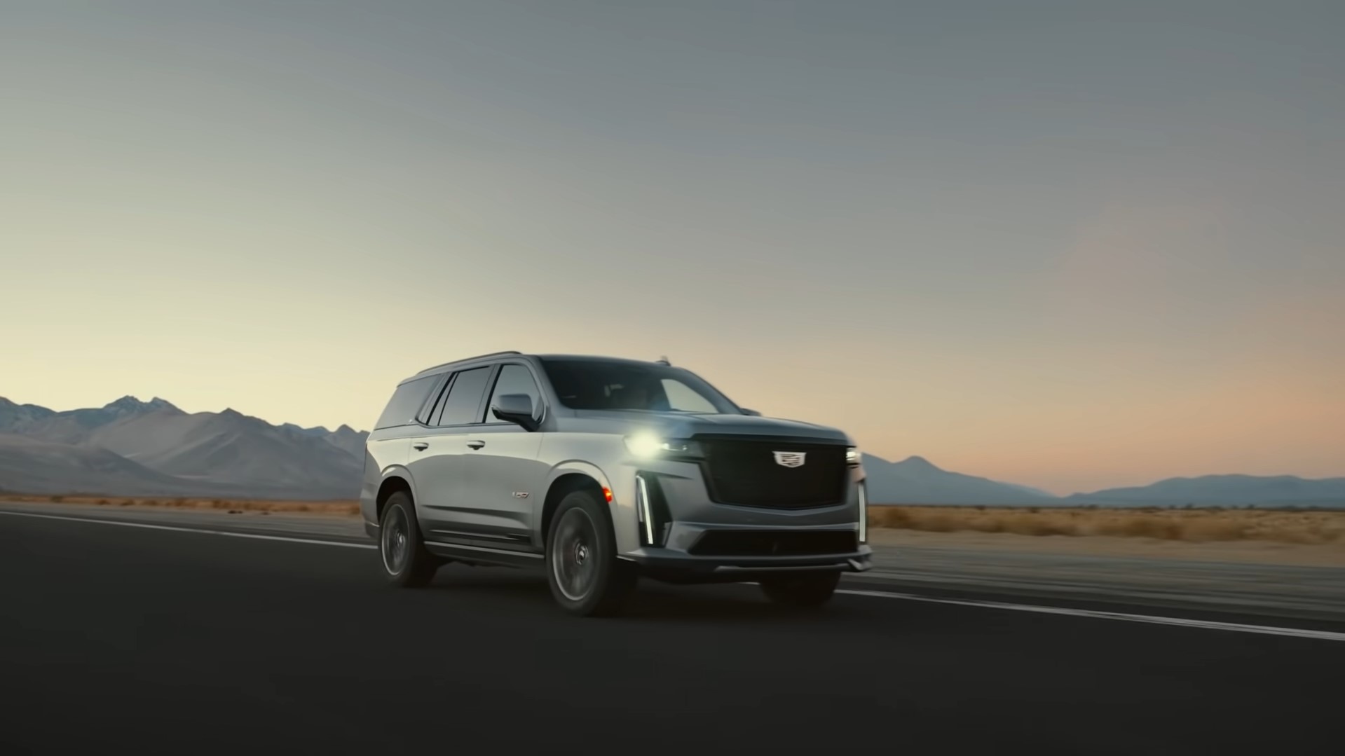 Cadillac представила Escalade v